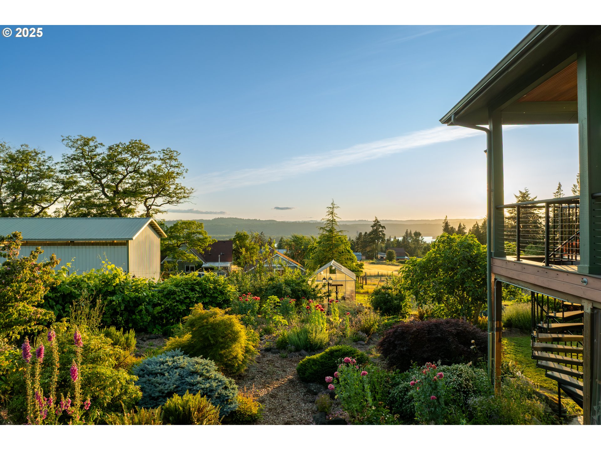 1690 Cloverdale Road Kalama, WA 98625 - Photo 43 of 48 Gallery Image 43