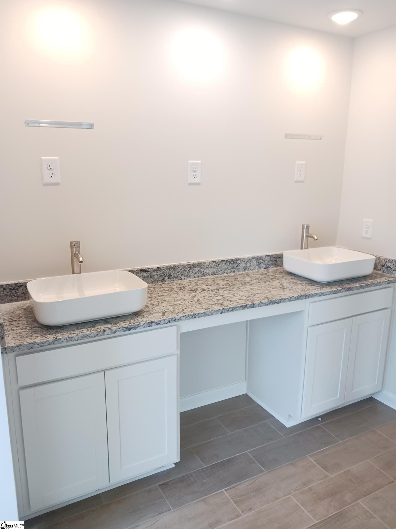 409 Haddon Trail Woodruff, SC 29388 - Photo 3 of 5 Gallery Image 3