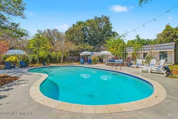 $999,000 | 1589 East 2nd Street, Pass Christian, MS 39571