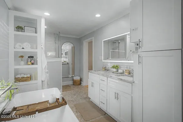$999,000 | 1589 East 2nd Street, Pass Christian, MS 39571