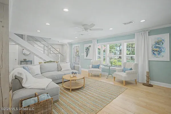 $999,000 | 1589 East 2nd Street, Pass Christian, MS 39571