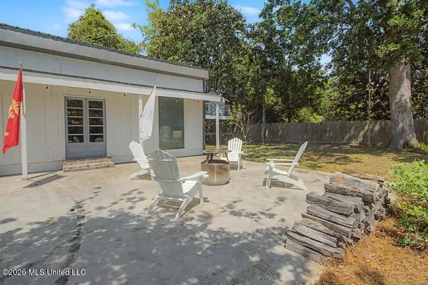 $999,000 | 1589 East 2nd Street, Pass Christian, MS 39571