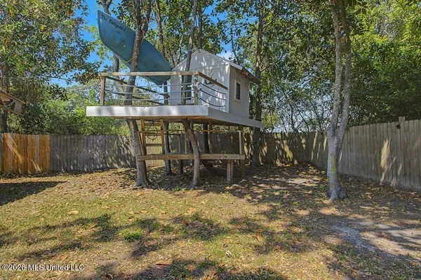 $999,000 | 1589 East 2nd Street, Pass Christian, MS 39571