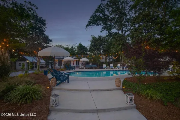 $999,000 | 1589 East 2nd Street, Pass Christian, MS 39571