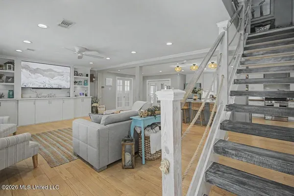 $999,000 | 1589 East 2nd Street, Pass Christian, MS 39571