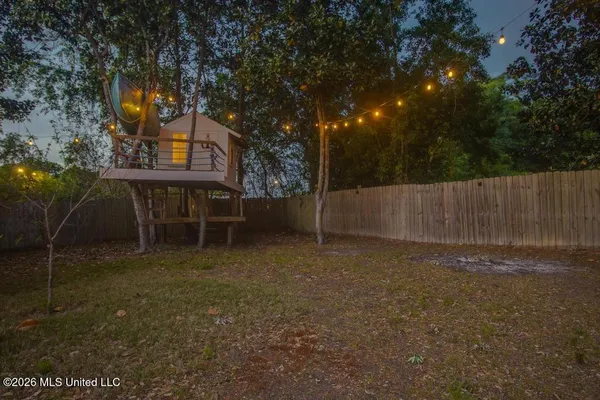 $999,000 | 1589 East 2nd Street, Pass Christian, MS 39571
