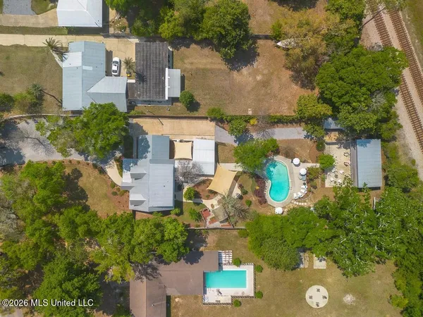 $999,000 | 1589 East 2nd Street, Pass Christian, MS 39571