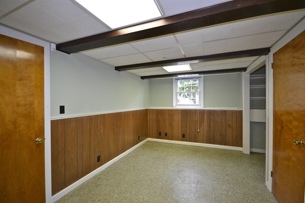 105 New Boston Road Fairhaven, MA 02719 - Photo 16 of 21 Gallery Image 16