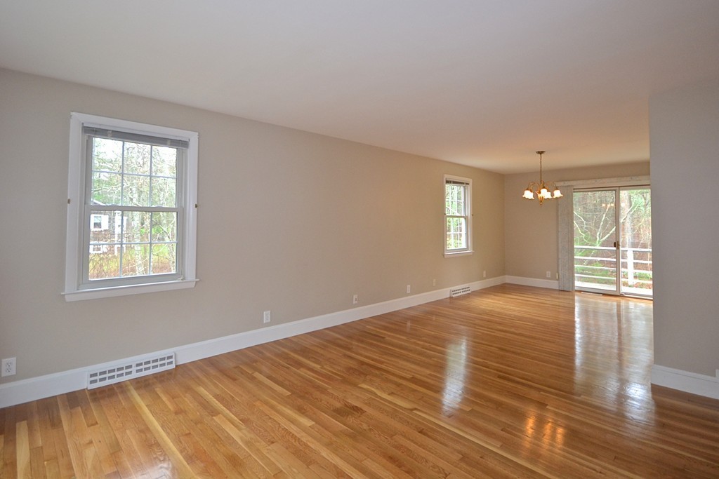 105 New Boston Road Fairhaven, MA 02719 - Photo 5 of 21 Gallery Image 5