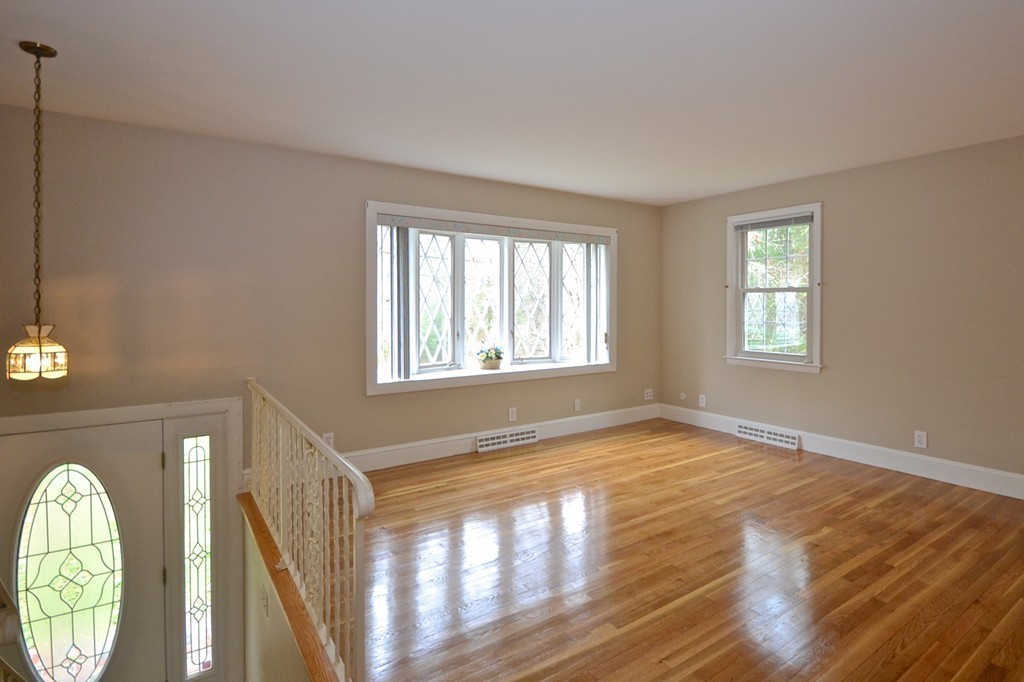 105 New Boston Road Fairhaven, MA 02719 - Photo 6 of 21 Gallery Image 6