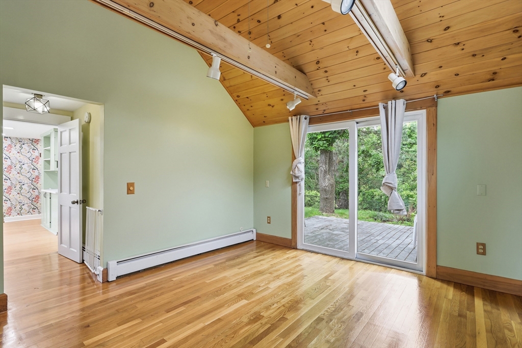 384 Pearl Hill Road Fitchburg, MA 01420 - Photo 18 of 41