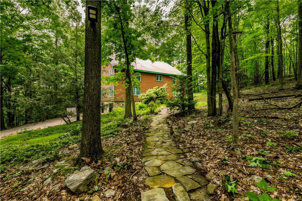 272 Mountainview Road Acme, PA 15610 - Photo 41 of 47