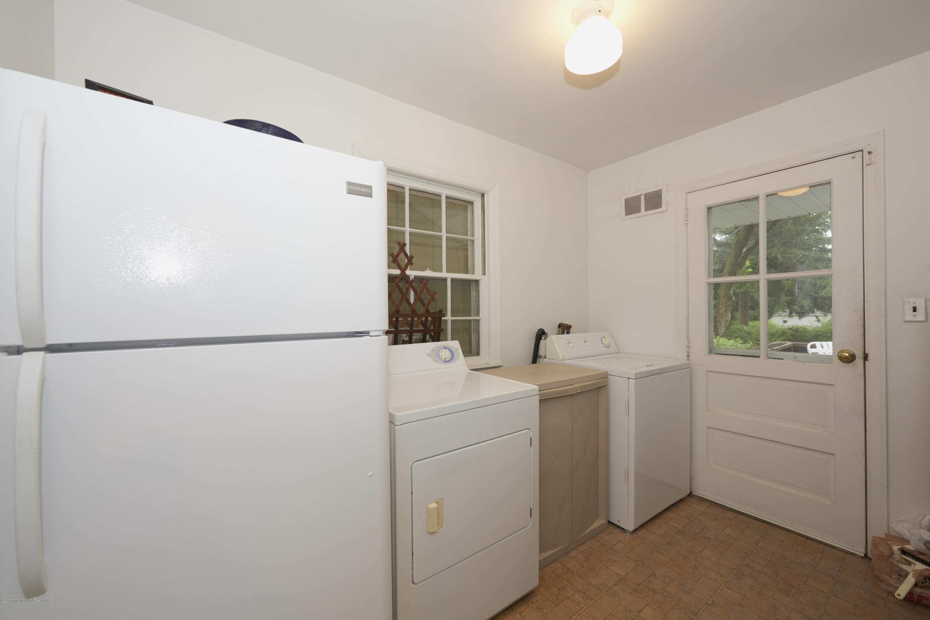 39 Garden Road Shrewsbury, NJ 07702 - Photo 14 of 30 BAP_8896