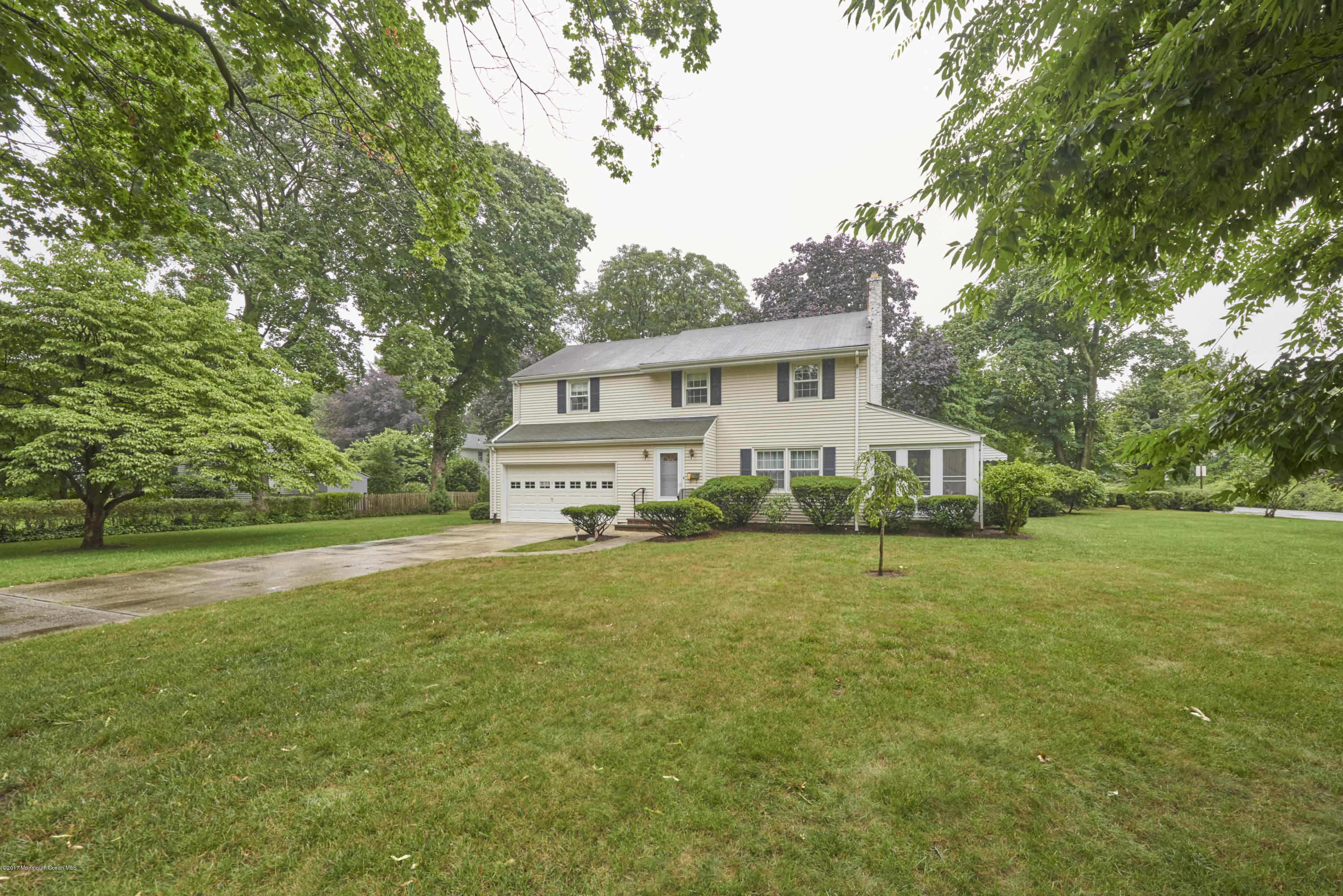 39 Garden Road Shrewsbury, NJ 07702 - Photo 3 of 30 BAP_8918