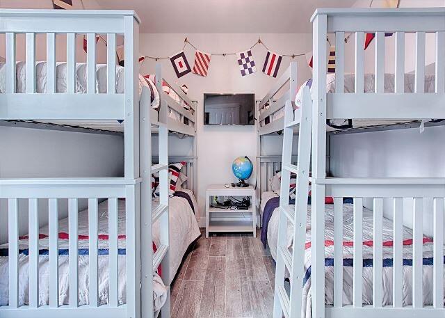 94 Pointe Circle Santa Rosa Beach, FL 32459 - Photo 10 of 14 Bunk Room