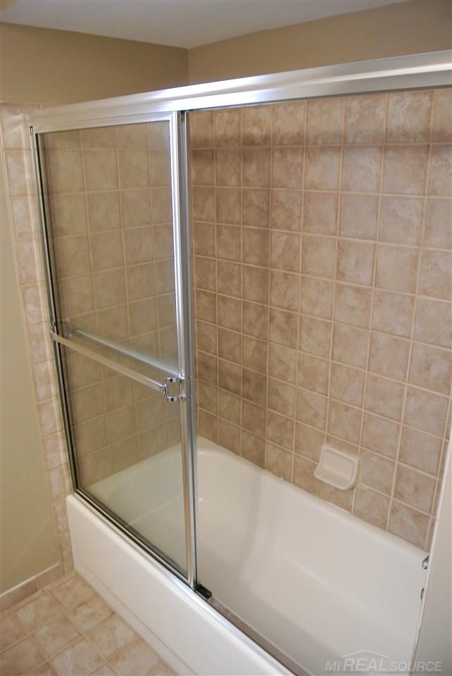 3548 Tremonte Circle Circle Rochester, MI 48306 - Photo 31 of 61