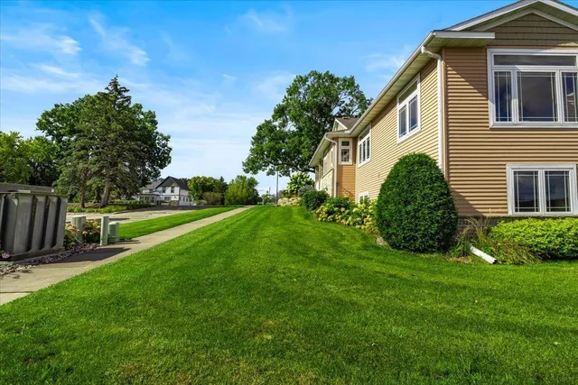 $750,000 | 1329 South Oak Street, Lake City, MN 55041