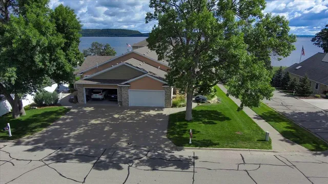 $750,000 | 1329 South Oak Street, Lake City, MN 55041