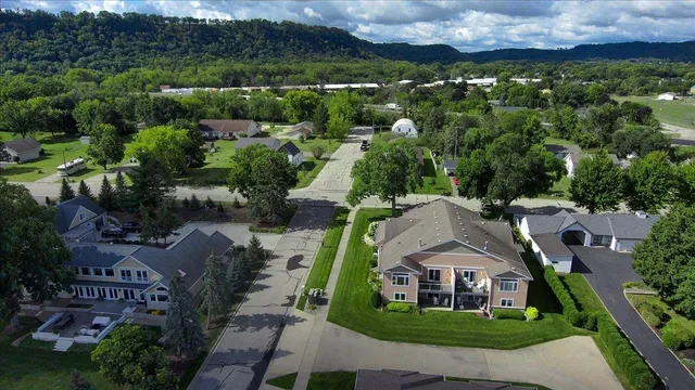 $750,000 | 1329 South Oak Street, Lake City, MN 55041