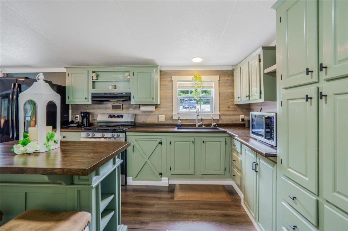 8642 Main Road Huntington, VT 05462 - Photo 22 of 48