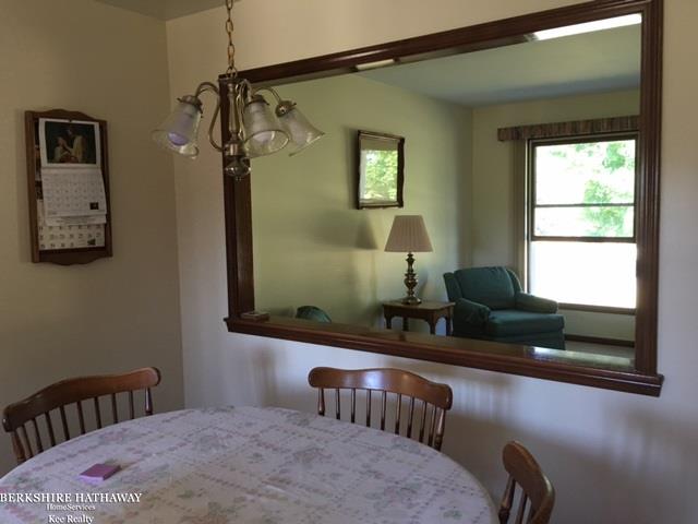 6811 Vincent Road Jeddo, MI 48032 - Photo 7 of 30 31297951-6.JPG