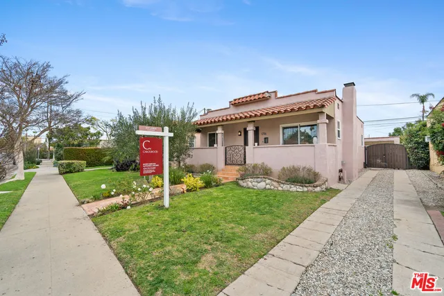 $5,250 | 1716 South Genesee Avenue, Los Angeles, CA 90019