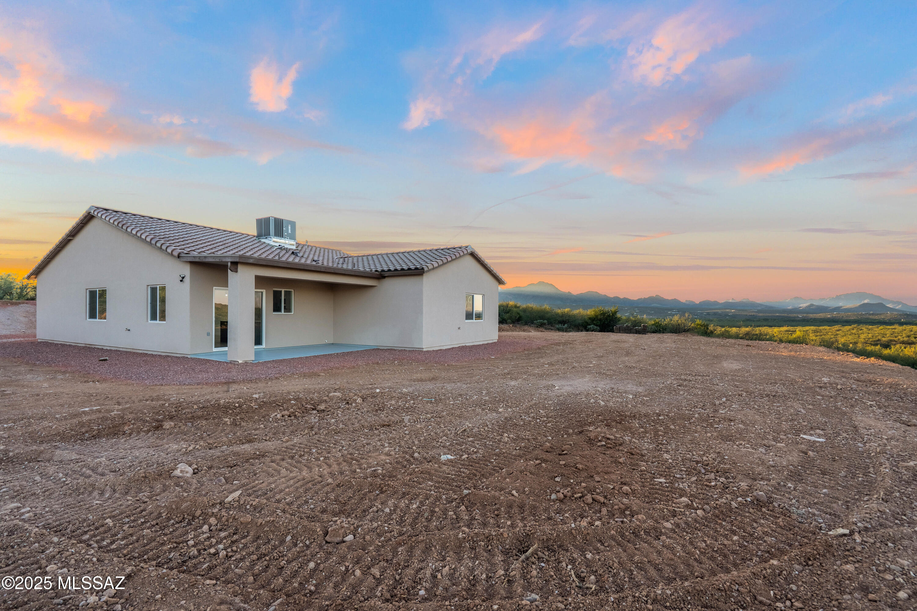 1866 Circulo Bulgaro Rio Rico, AZ 85648 - Photo 33 of 35 Gallery Image 33