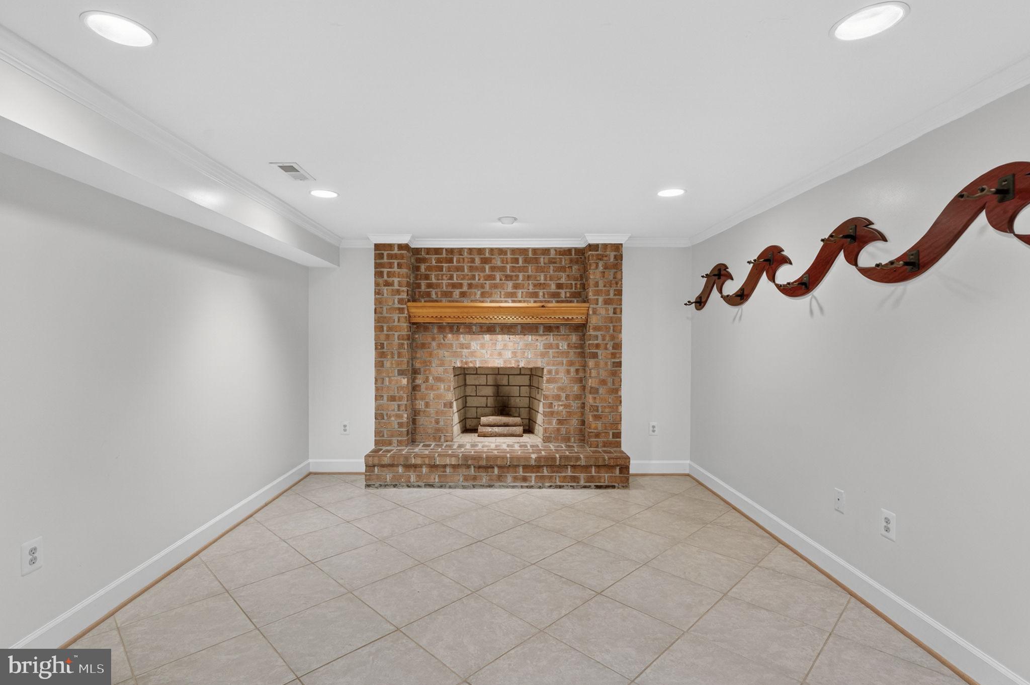 4531 Den Haag Road Warrenton, VA 20187 - Photo 71 of 103 With fireplace