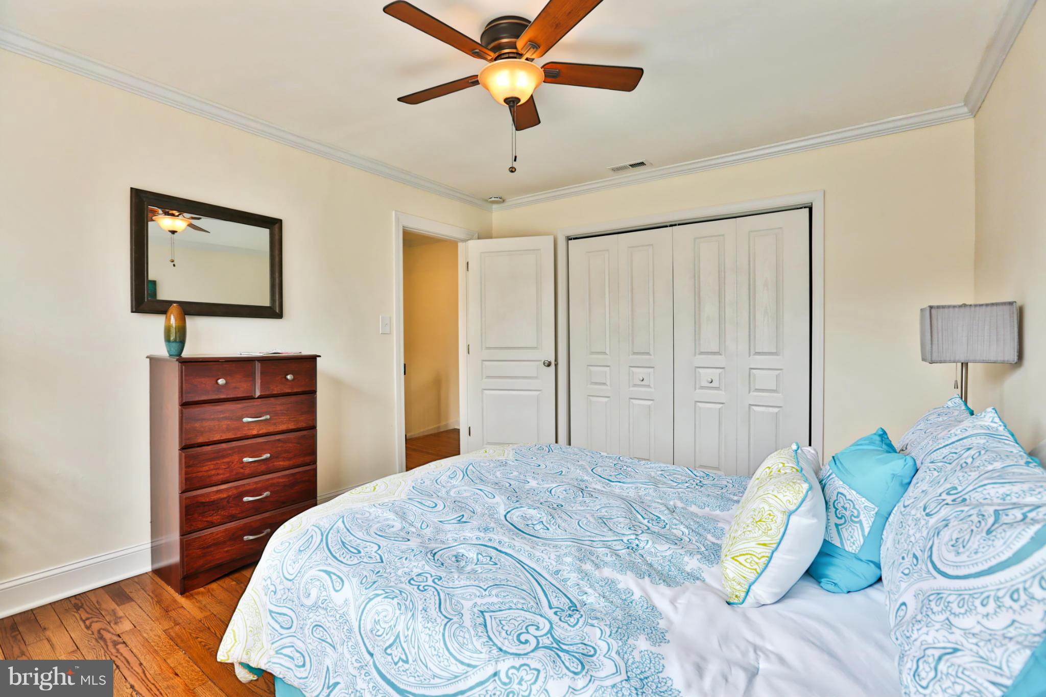 412 Random Road Baltimore, MD 21229 - Photo 11 of 27 Spacious Living