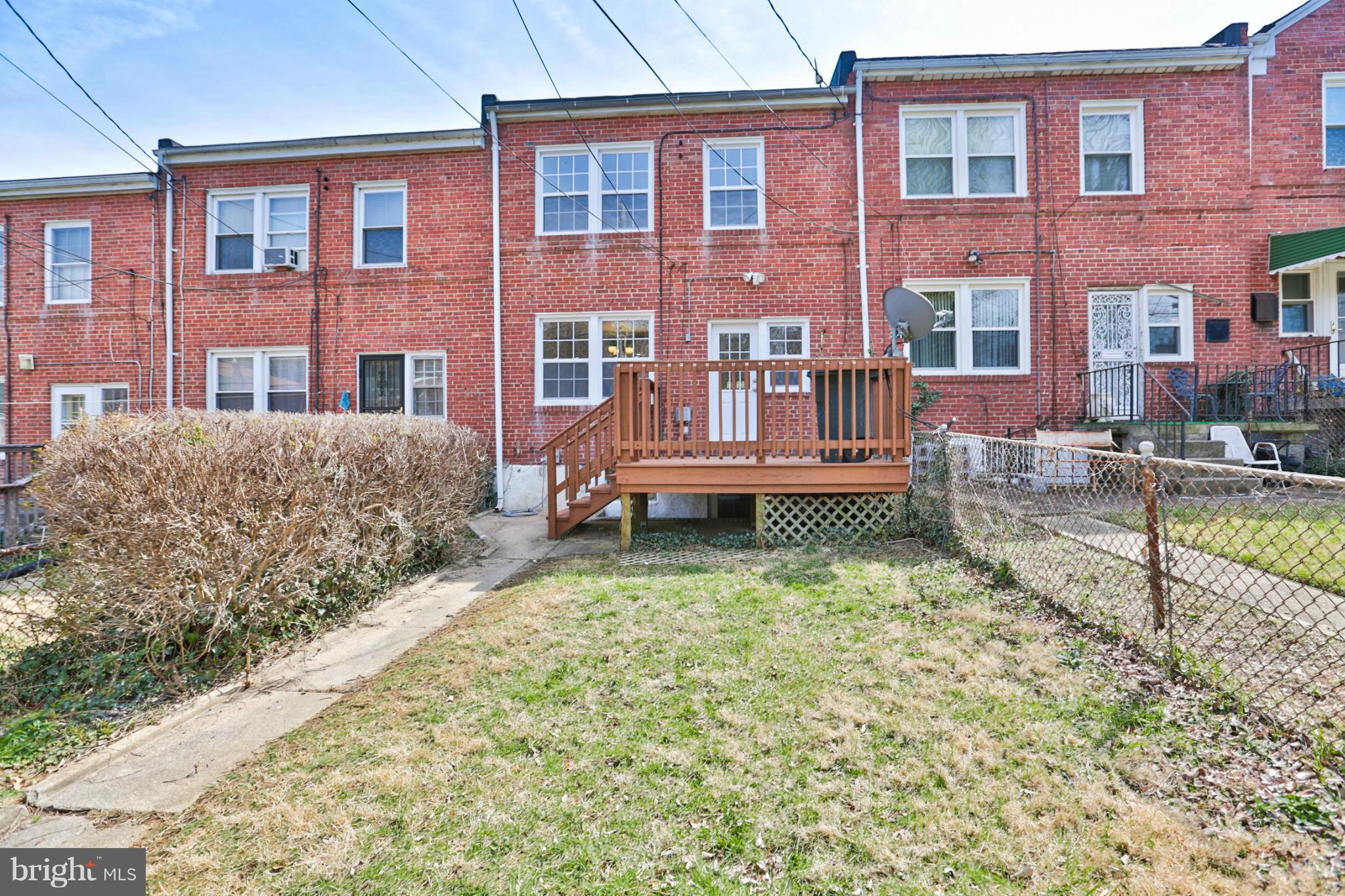 412 Random Road Baltimore, MD 21229 - Photo 25 of 27 Fenced in Yard