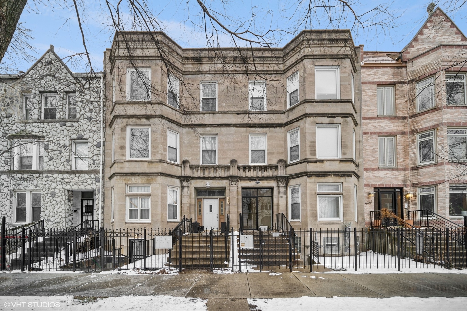 4337 South Prairie Ave Unit 3  