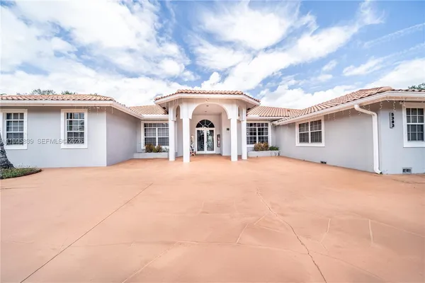 $3,000,000 | 5303 Southwest 111th Terrace, Davie, FL 33328