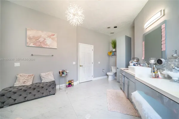 $2,900,000 | 5303 Southwest 111th Terrace, Davie, FL 33328