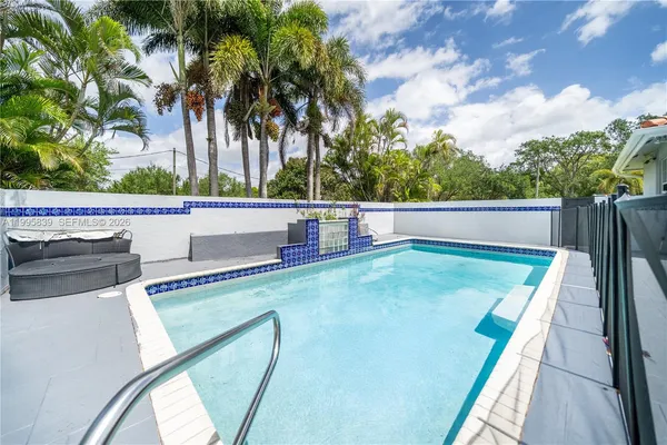 $2,900,000 | 5303 Southwest 111th Terrace, Davie, FL 33328