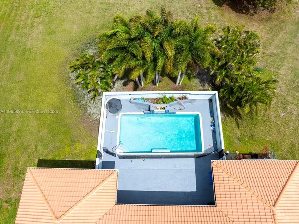 $2,900,000 | 5303 Southwest 111th Terrace, Davie, FL 33328