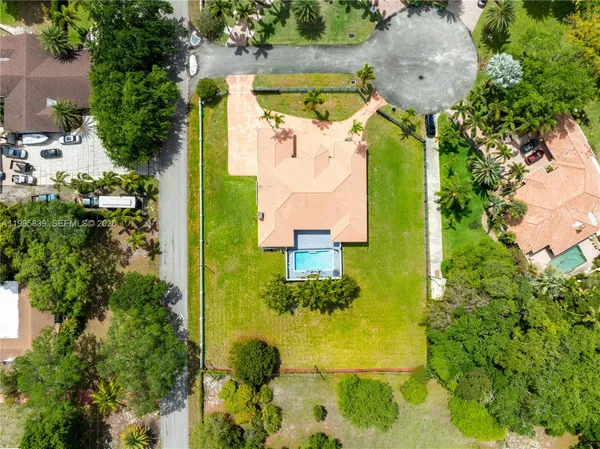 $2,900,000 | 5303 Southwest 111th Terrace, Davie, FL 33328