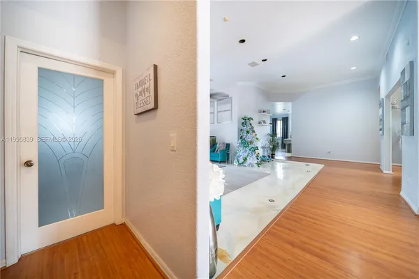 $2,900,000 | 5303 Southwest 111th Terrace, Davie, FL 33328