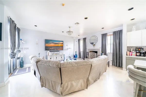 $2,900,000 | 5303 Southwest 111th Terrace, Davie, FL 33328