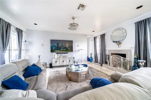 $2,900,000 | 5303 Southwest 111th Terrace, Davie, FL 33328