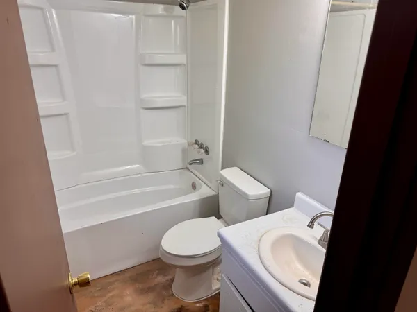 $1,425 | 3084 Greenbranch Drive, Memphis, TN 38118
