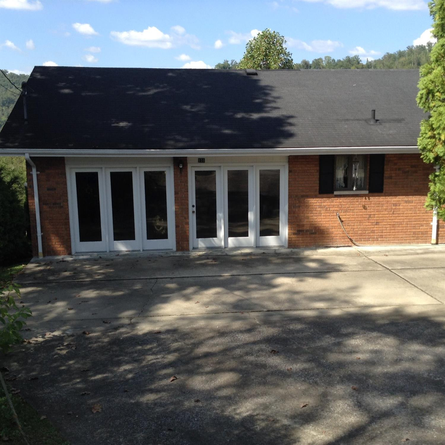 151 Lonzo Road Jackson, KY 41339 - Photo 2 of 26 Photo 2