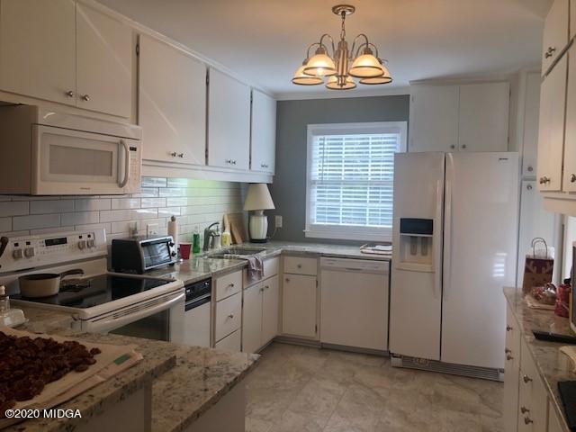 588 High Point N Road Macon, GA 31210 - Photo 3 of 24 3
