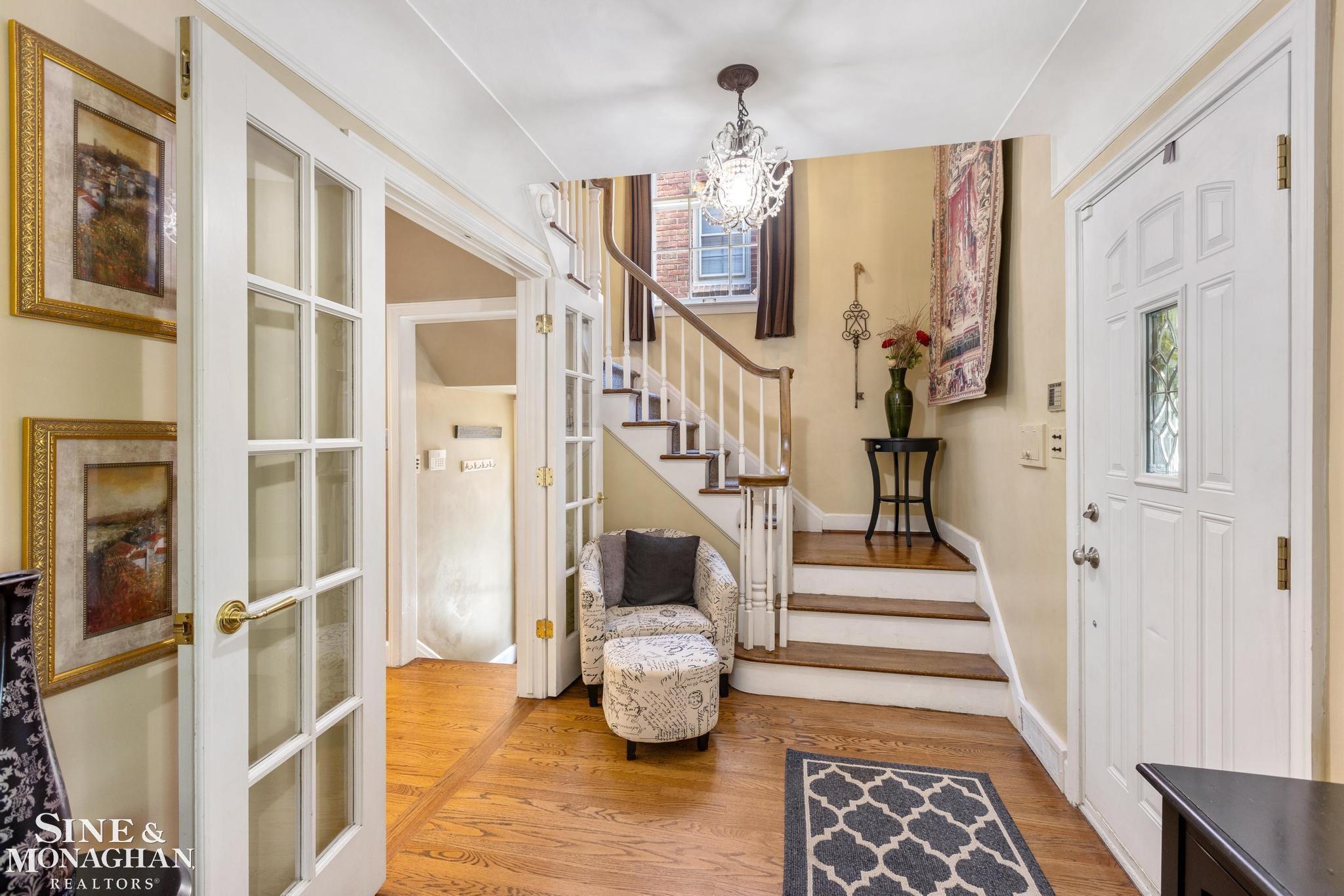 280 Merriweather Road Grosse Pointe, MI 48236 - Photo 5 of 36 50113617-4.JPG