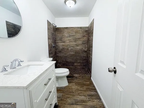 an empty room with an entryway