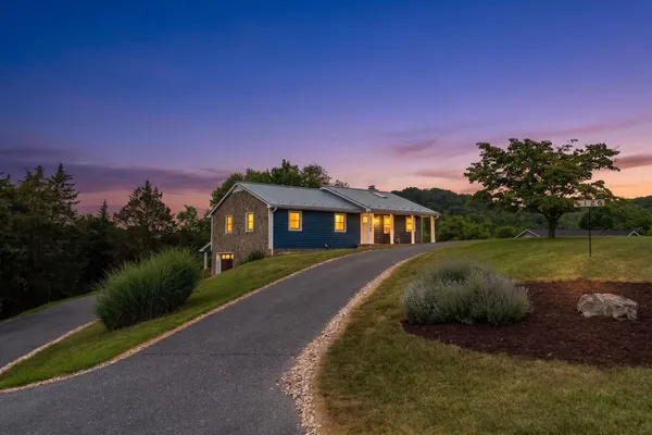 $540,000 | 126 River Rdg Road, Verona, VA 24482
