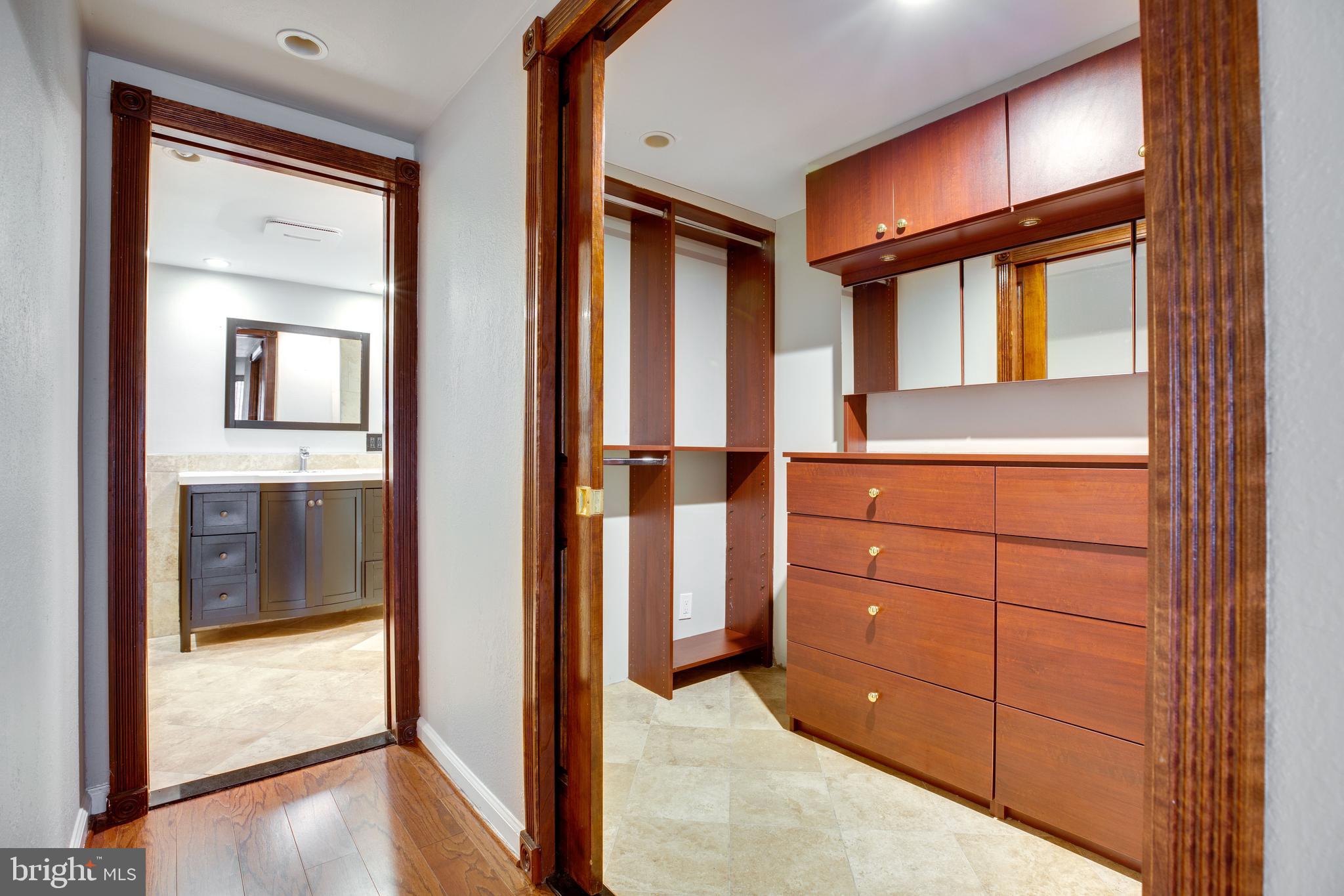 6101 Edsall Road, Unit 807 Alexandria, VA 22304 - Photo 22 of 34