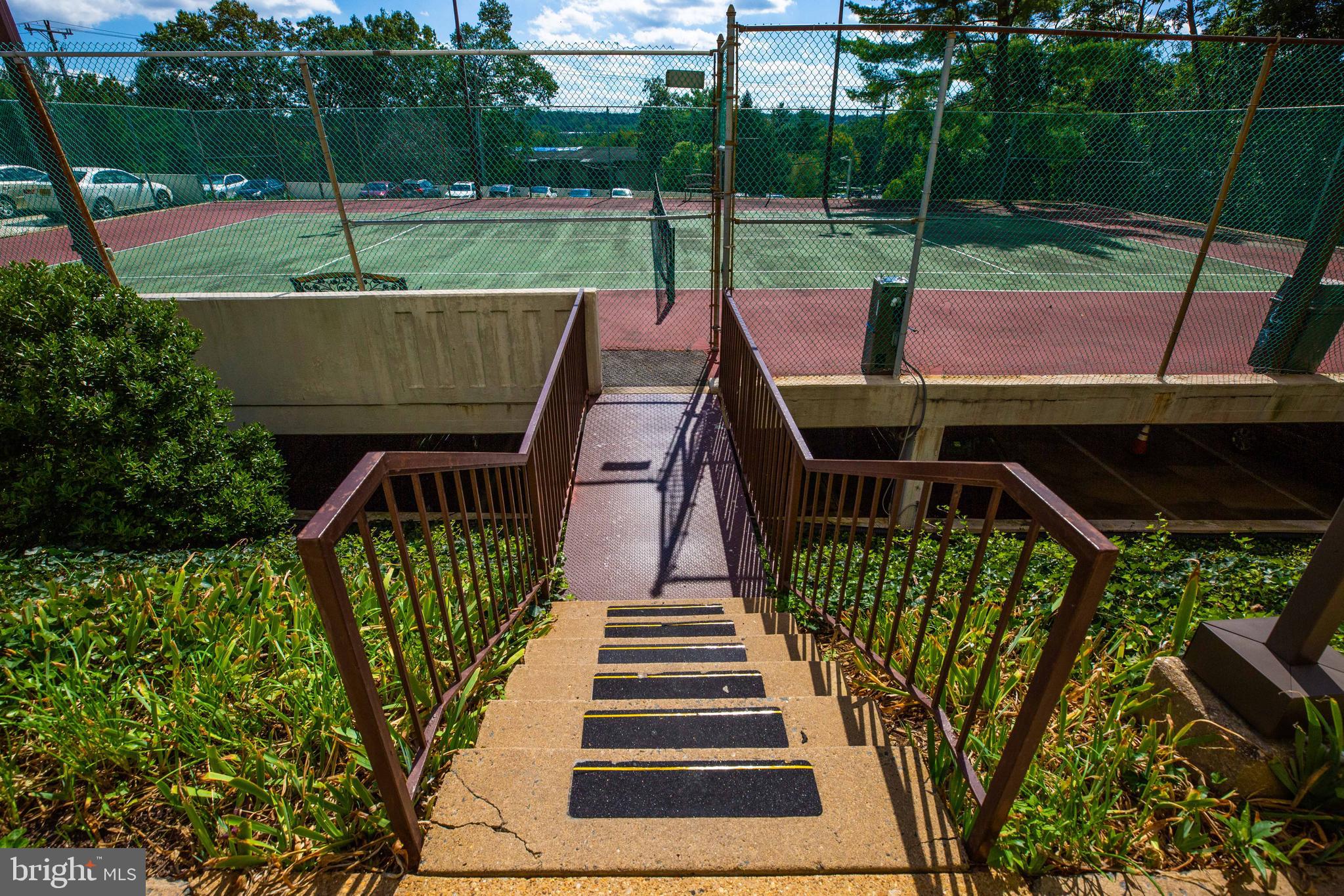 6101 Edsall Road, Unit 807 Alexandria, VA 22304 - Photo 32 of 34
