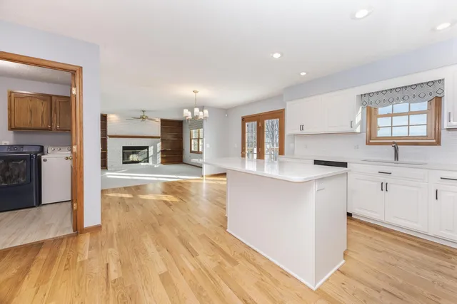 $359,900 | 2006 Haverhill Cc Park, Normal, IL 61761