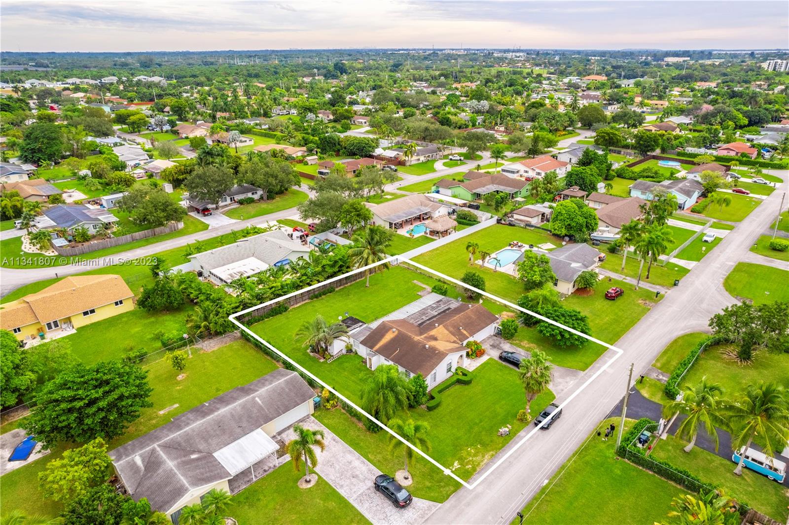 16041 Southwest 284th Street Homestead, FL 33033 - Photo 17 of 20 an aerial view of a tennis court