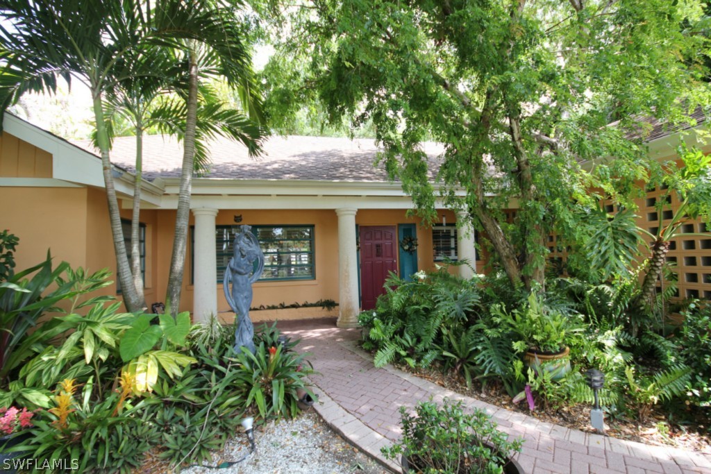 250 Randy Lane Fort Myers Beach, FL 33931 - Photo 5 of 25 Gallery Image 5